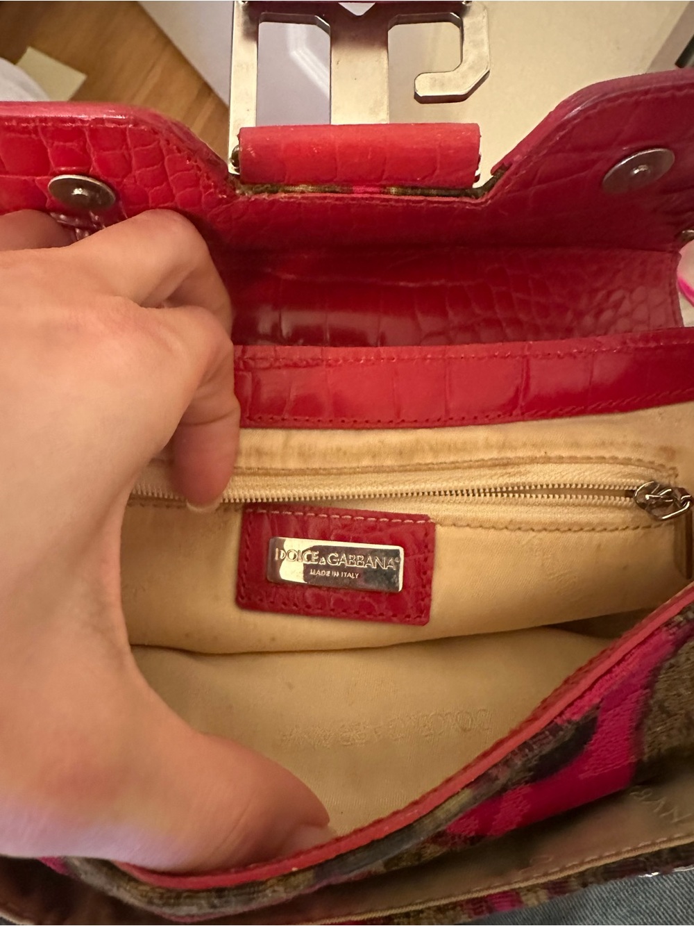 Dolce & Gabbana Red Studded Shoulder Bag with Crystal DG Buckle - Picture 3 of 5